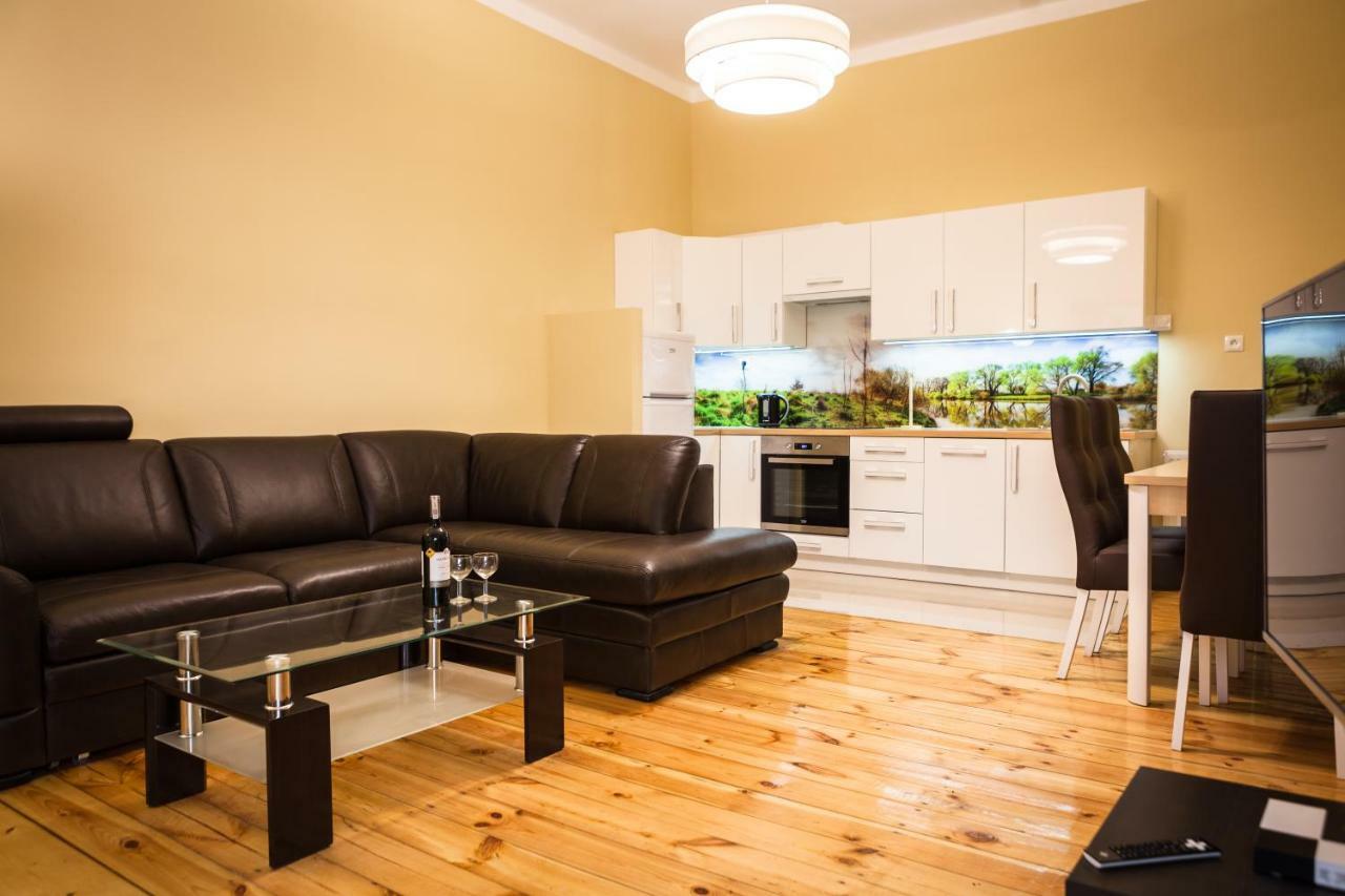 Ferienwohnung Czar Garbar Posen Exterior foto