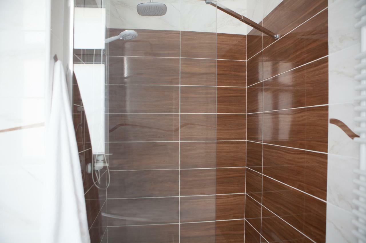 Ferienwohnung Czar Garbar Posen Exterior foto