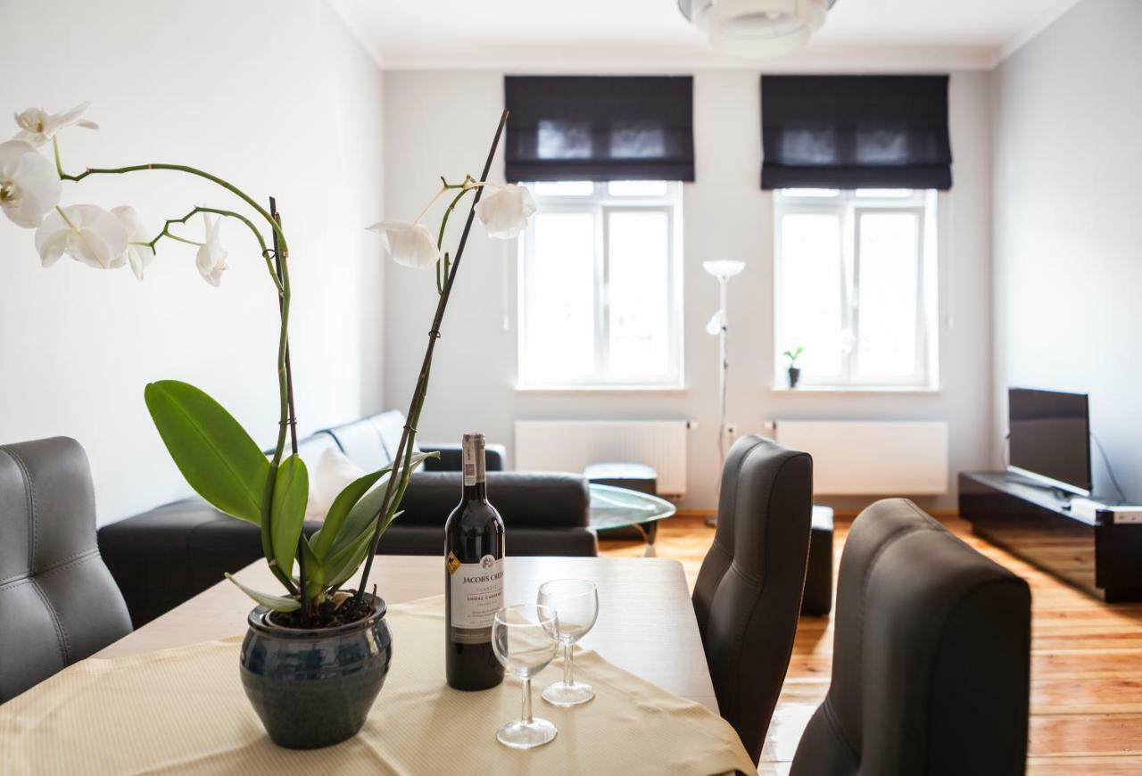 Ferienwohnung Czar Garbar Posen Exterior foto